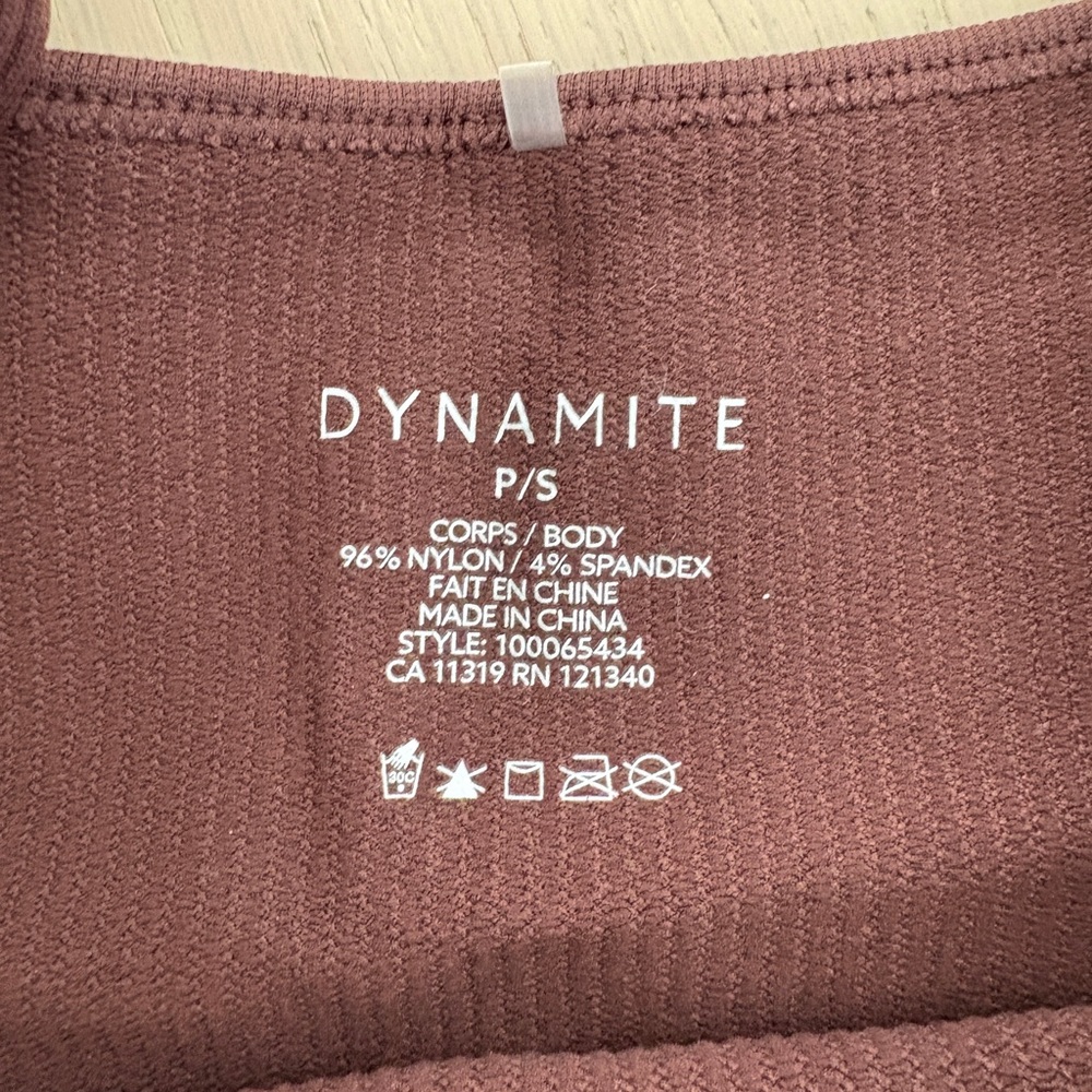 Multiple dynamite small tops - Picture 7 of 8